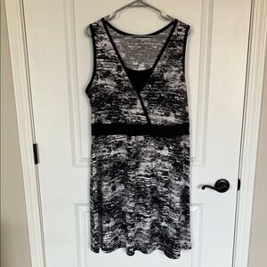 exertek Black/White Active Dress.